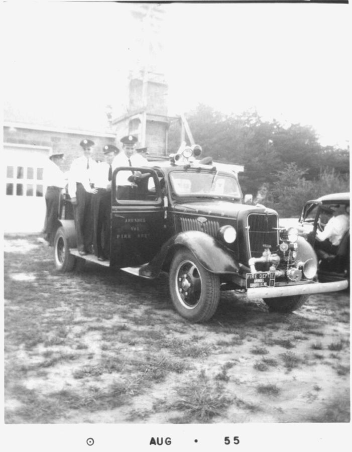 The first new engine arrives on Davidsonville Road.