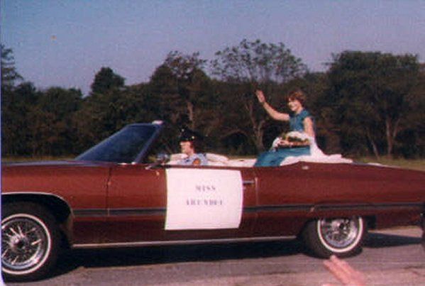 Miss Arundel rides in the parade.